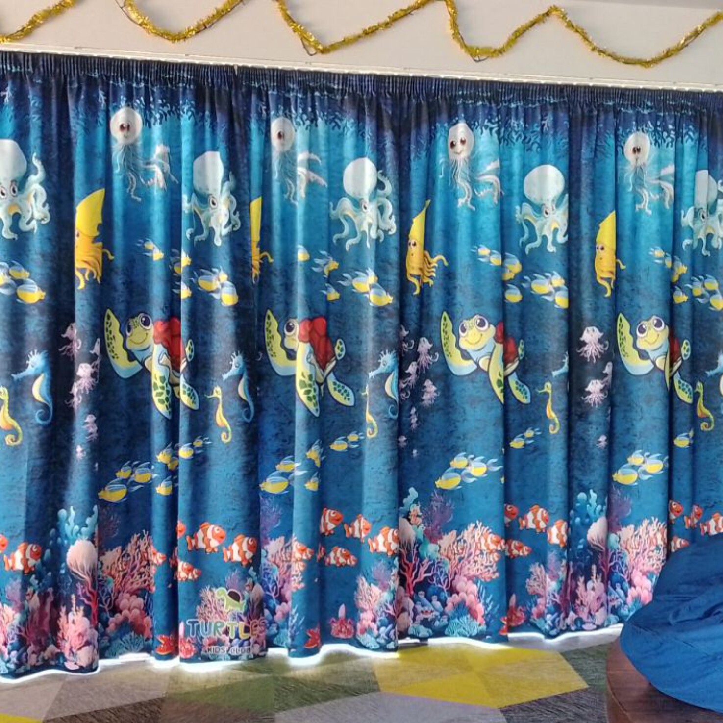 Custom Curtains Box 2-7